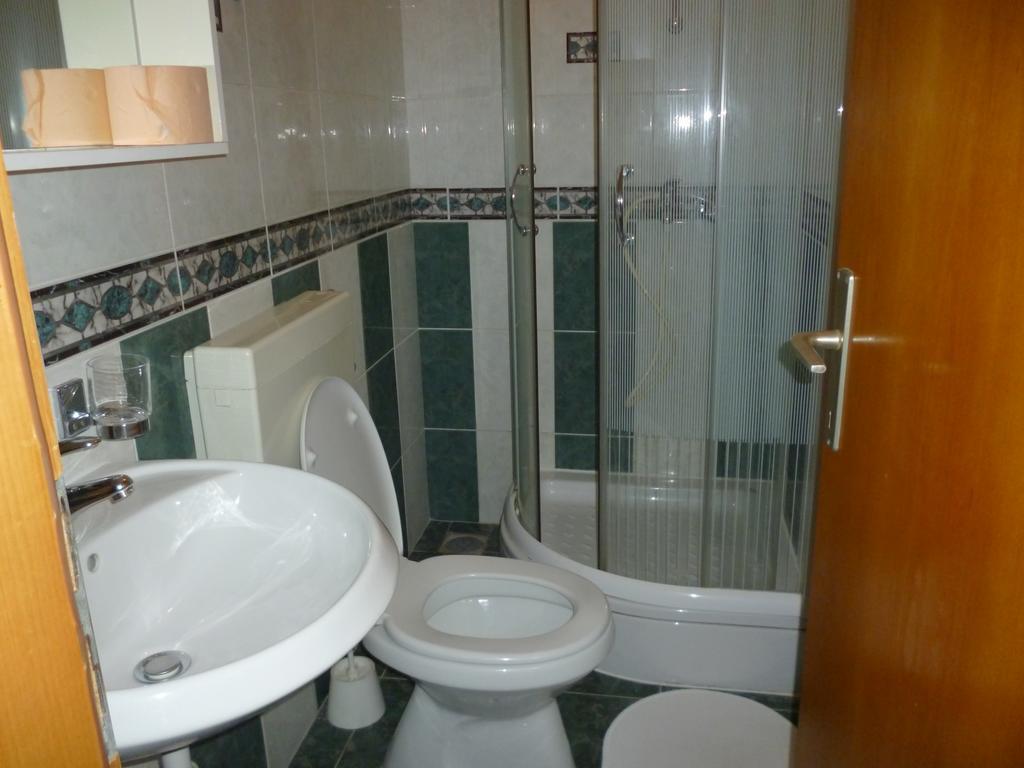 Apartment Duje Макарска Екстериор снимка
