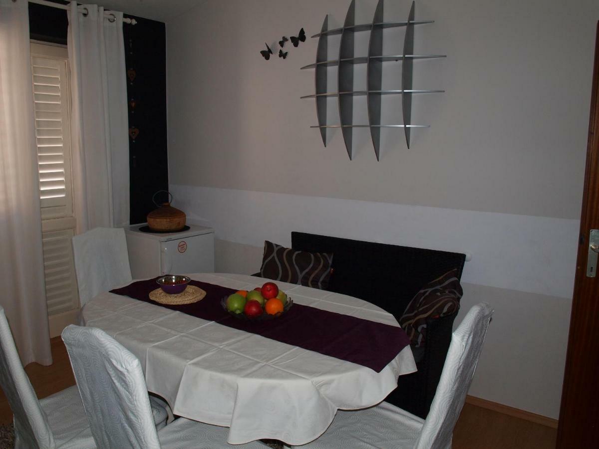 Apartment Duje Макарска Екстериор снимка